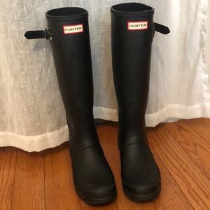 Black Hunter rain boots